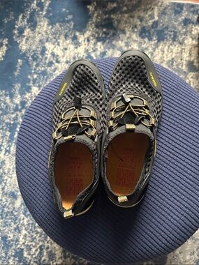 Men's Black Athletic Swim Shoes with Yellow Accents
